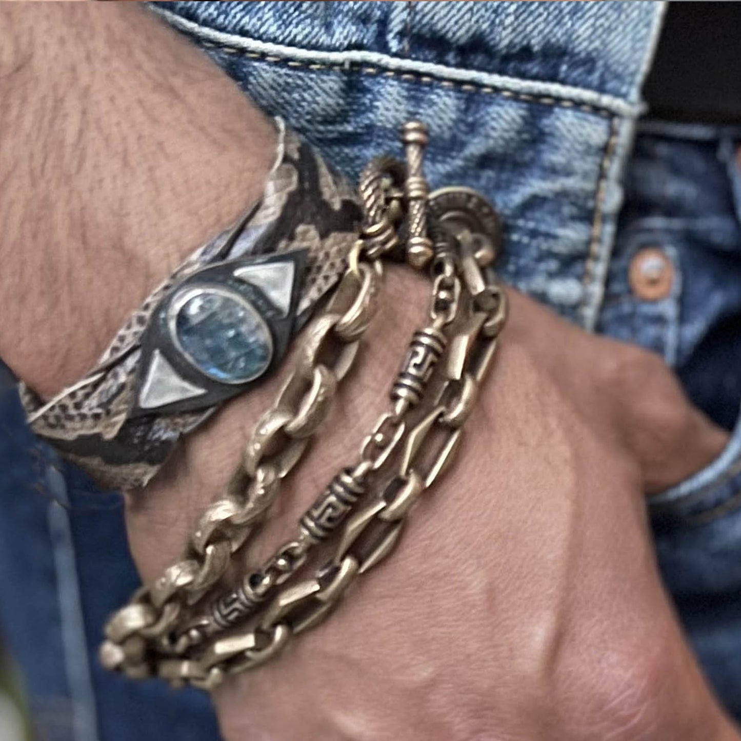 Bronze Chain Bracelet Embossed Big Oval Links